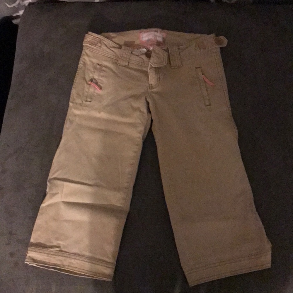 Abercrombie & Fitch khaki capris size 4